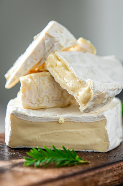 queijo mofo branco queijo macio variado fresco refeição saudável comida lanche dieta em cima da mesa