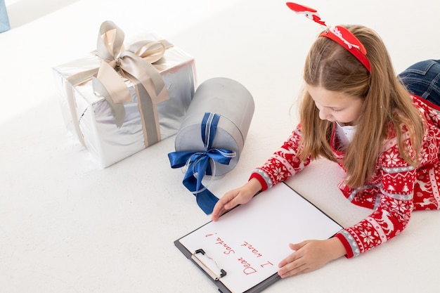 querida santa carta escrita por un niño para navidad