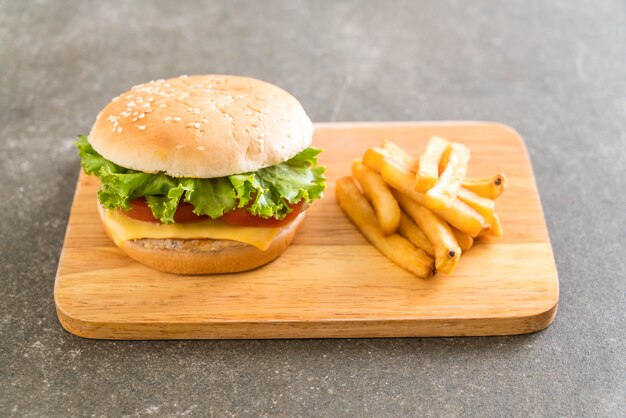 queso con hamburguesa de cerdo