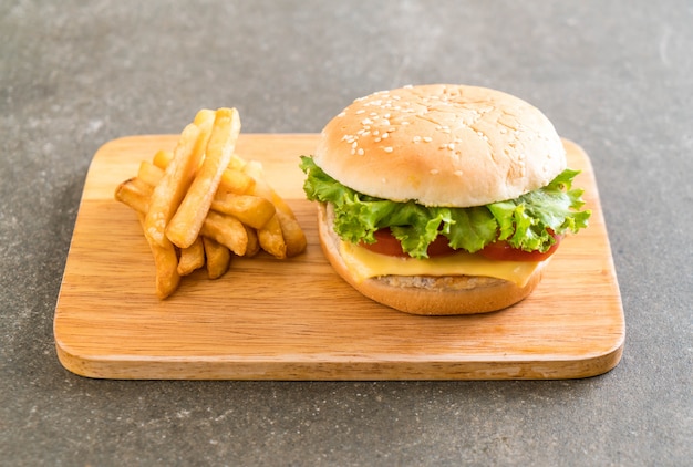 queso con hamburguesa de cerdo