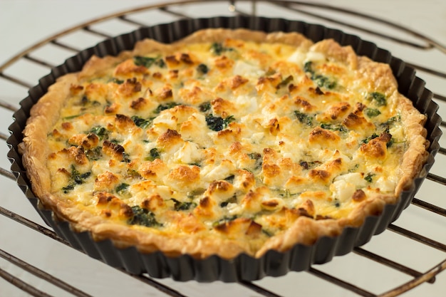 Foto quiche casera. enfoque selectivo