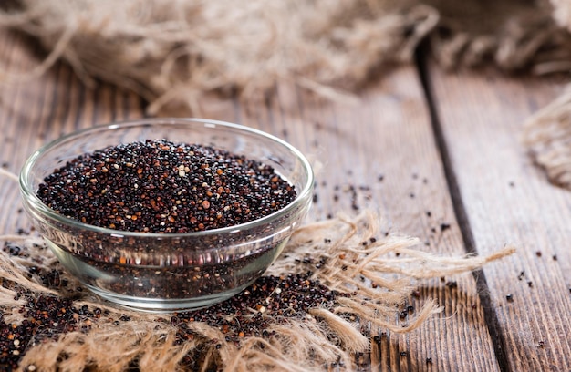 Quinoa negra en un bol