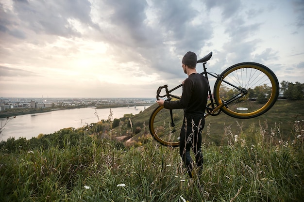 Radfahren und Outdoorsport als Lifestyle