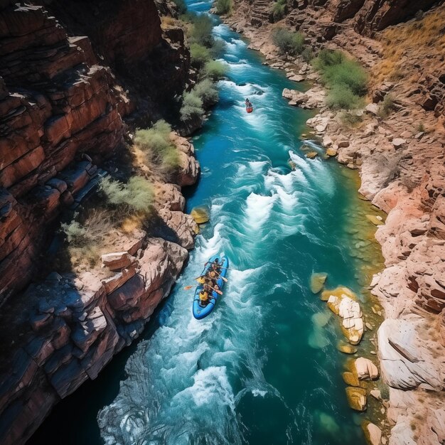 Rafting em um desfiladeiro profundo