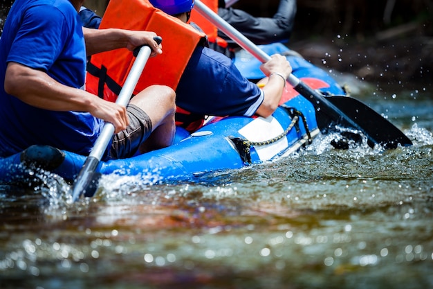 Rafting in einem Fluss. Nahansicht