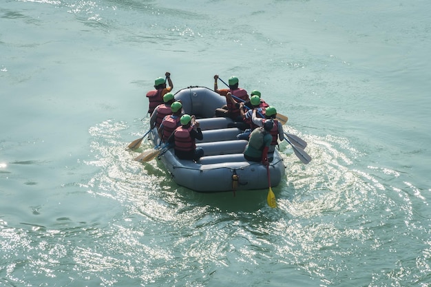 Rafting no rio Ganges em Rishikesh Índia