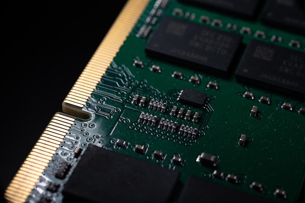 RAM DDR4 Sodimm para PC con fondo negro