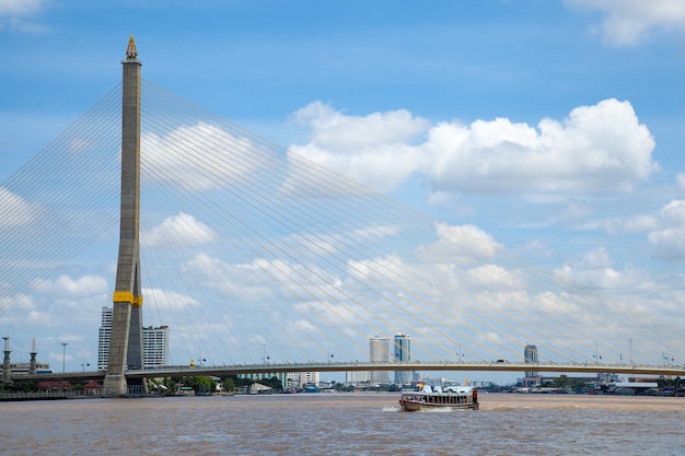 Rama acht Brücke.