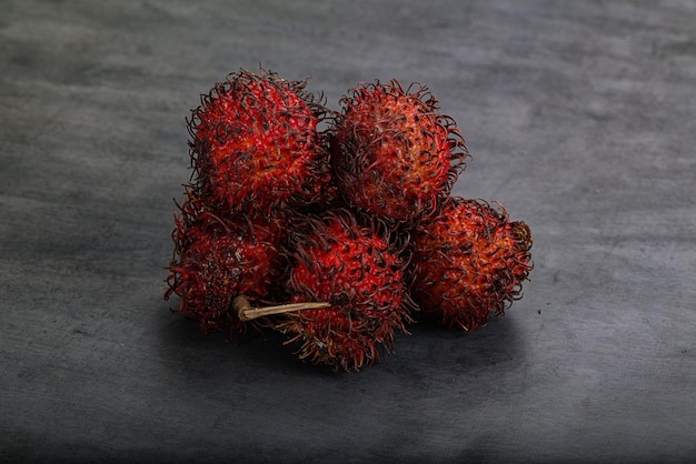 Rambutan doce, maduro, suculento e peludo