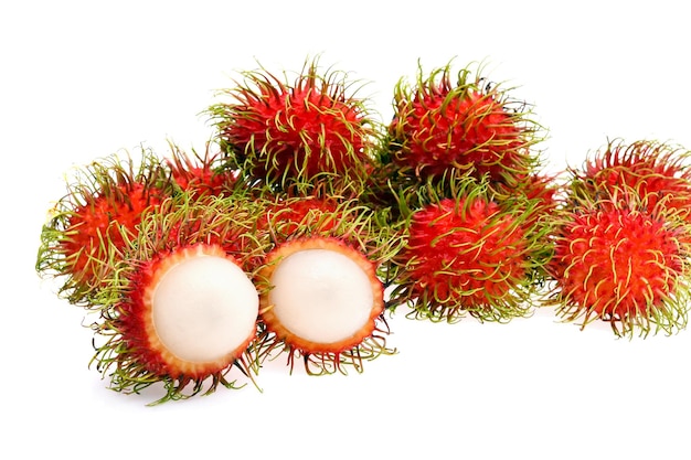 Rambutan lokalisiert auf weißem Hintergrund