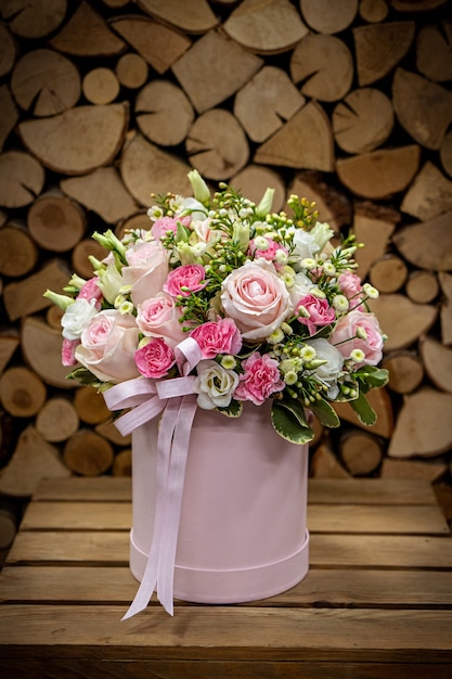 Ramo para bebé recién nacido niña o niño. Composición de flores, regalo para niños.