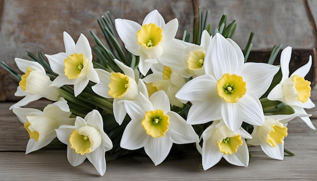 un ramo de flores blancas con centros amarillos