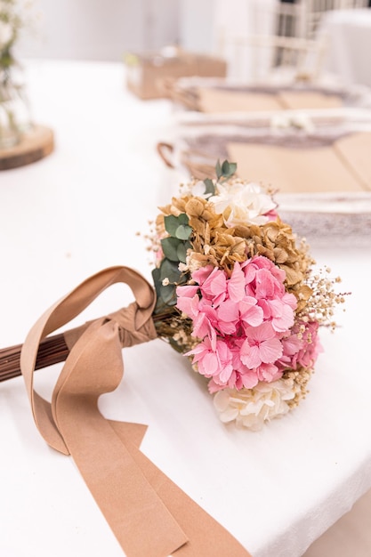 Foto ramo de flores de una boda