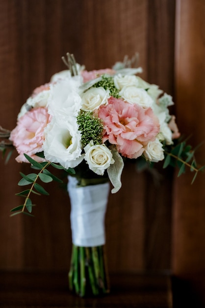 Ramo de flores de boda