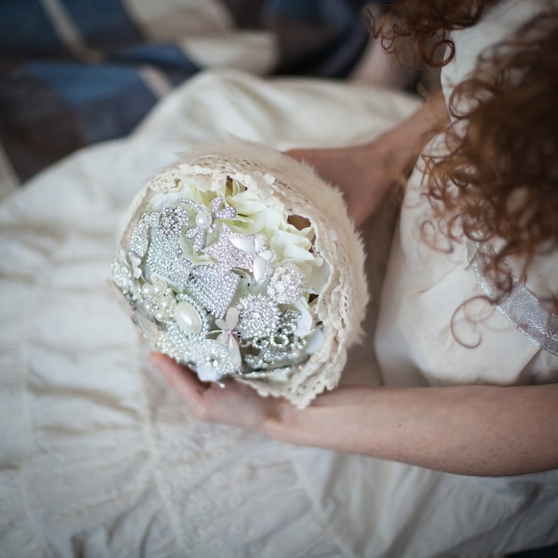 Ramo de flores de la boda