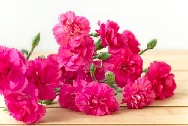 Ramo de flores de clavel rosa
