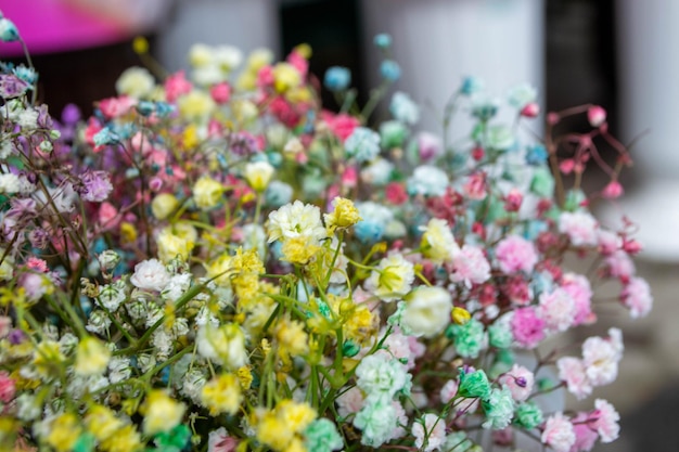 Un ramo de flores del mercado de las flores.