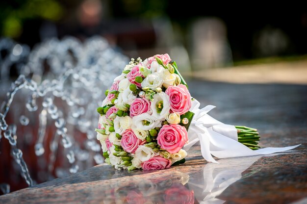 Ramo de novia de diferentes flores