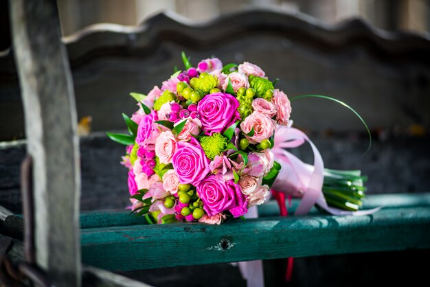 Ramo de novia de diferentes flores