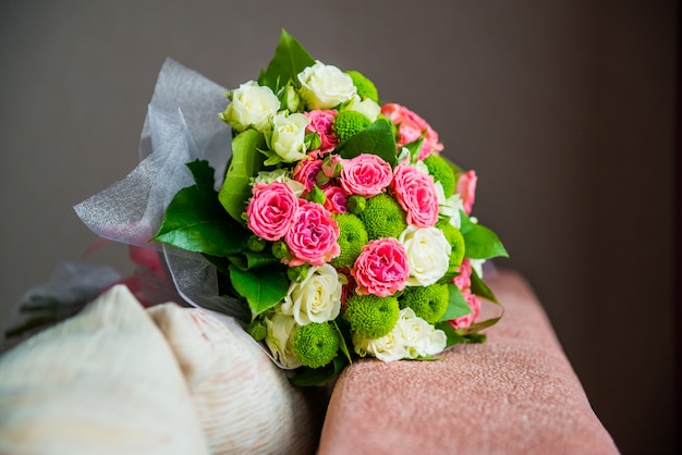 Ramo de novia de diferentes flores