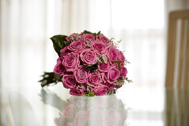 Foto ramo de novia de rosas rosadas