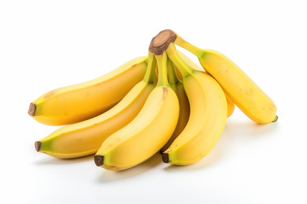 Un ramo de plátanos maduros sobre un fondo blanco sobre una superficie blanca o clara PNG Fondo transparente
