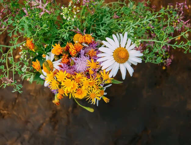 Ramo de verano de flores silvestres