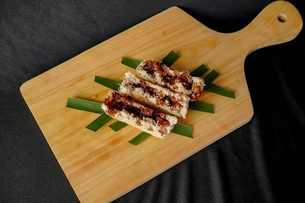 Rangi-Kuchen, oder auch Sagu Rangi genannt, ist einer der traditionellen Betawi-Kuchen.