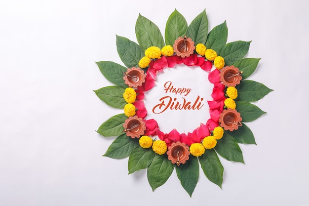 Rangoli de flor de caléndula para el festival de Diwali