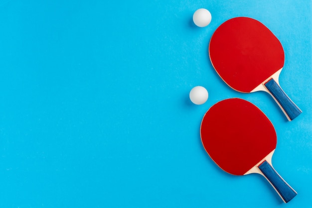 Raquetas de ping pong y pelota