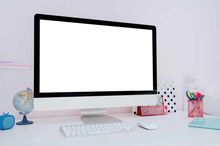 Foto ratón de teclado de monitor de habitación adolescente moderno en pantalla blanca de escritorio con espacio para contenido