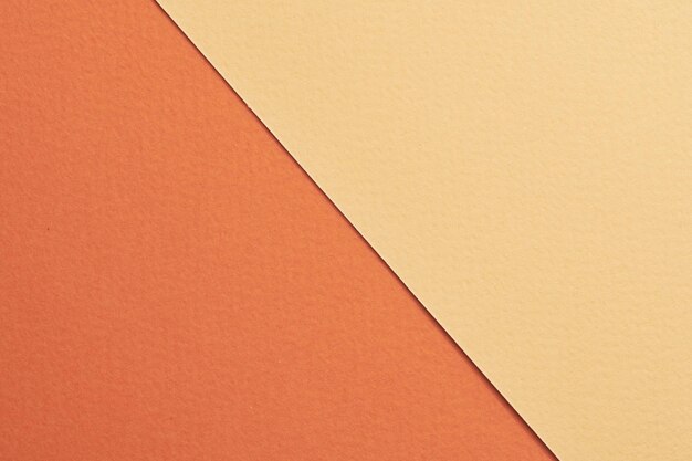 Raues Kraftpapier, Hintergrundpapierstruktur, Beige-Orange-Farben, Mockup mit Kopierraum für Text