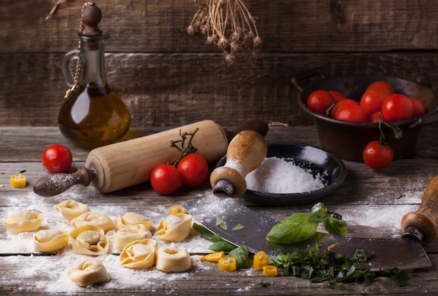 Ravioli de massa com farinha