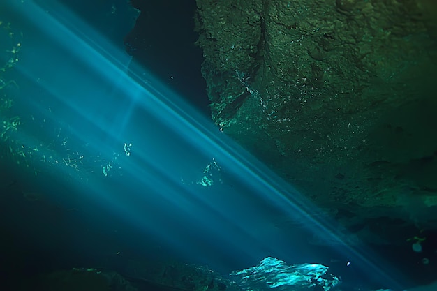 rayos de luz bajo el agua, fondo marino abstracto naturaleza paisaje rayos borrosos