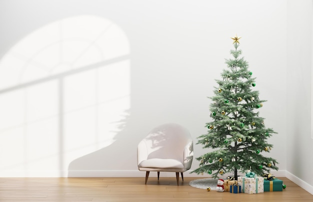 Árbol de navidad decorado en la sala de estar con luz solar cálida