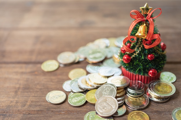 Árbol de Navidad en miniatura Celebra la Navidad