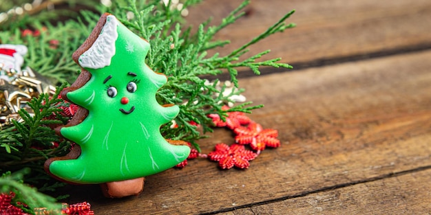 Árbol de navidad de pan de jengibre galletas galletas postre de año nuevo pasteles caseros dulces