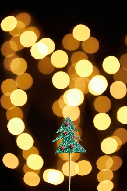 Árboles de Navidad brillantes sobre fondo bokeh Año nuevo Estado de ánimo de año nuevo Tarjeta de felicitación de Navidad
