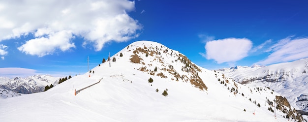 Área del cielo de Cerler en Pirineos de Huesca España.