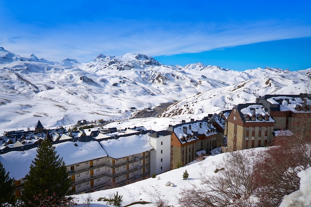 Área de esqui Formigal em Huesca Pirinéus Espanha