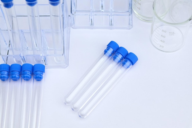 Reagenzröhren im Labor für Wissenschaft oder Medizin