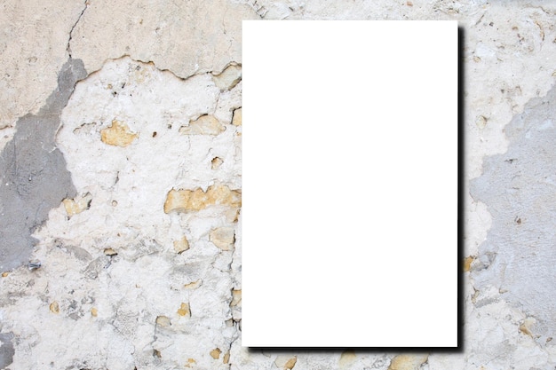 Foto realistisches geschlossenes buchjournal oder magazin-cover-modell mit a4-blatt leere vorder- oder deckblattvorlage für katalogbroschürendesign in alter gebrauchter betonzementwand