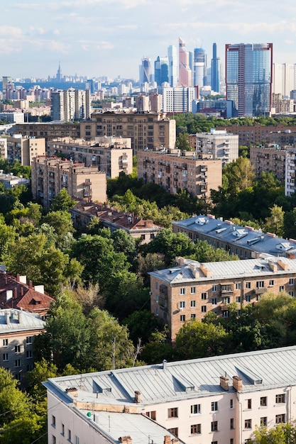 Áreas comerciais e residenciais da cidade