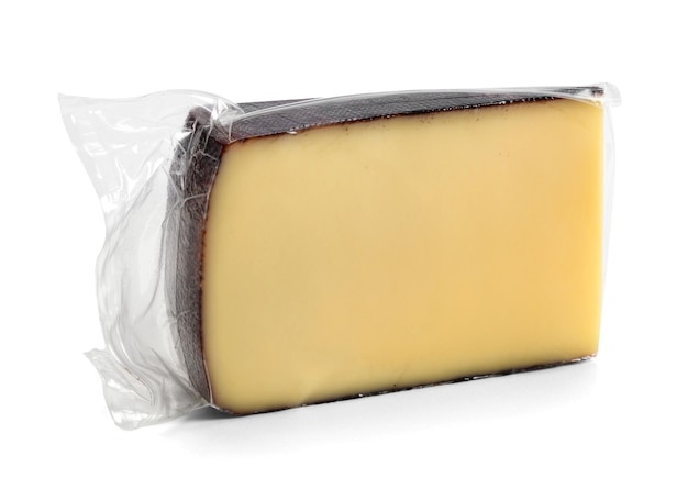 Rebanada de queso en paquete de plástico