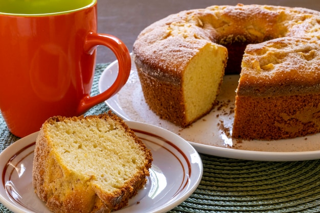 Rebanada de tarta de manzana casera