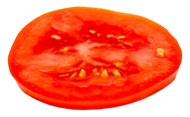 Rebanada de tomate aislado