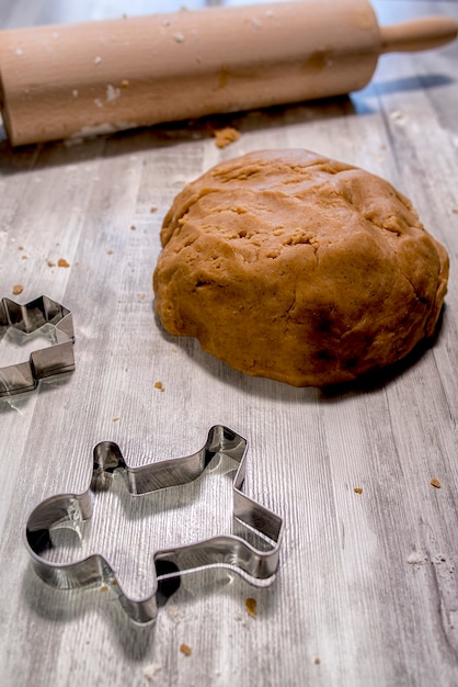 Foto receita passo a passo dos ingredientes do biscoito de gengibre