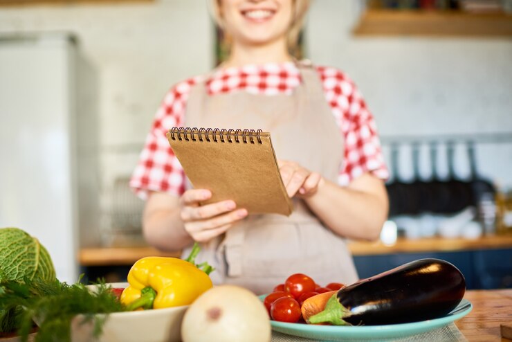 Foto receta de lectura de mujer joven