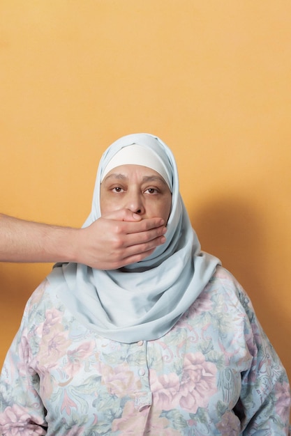 Rechte muslimischer Frauen39 Diskriminierung muslimischer Frauen durch häusliche Gewalt