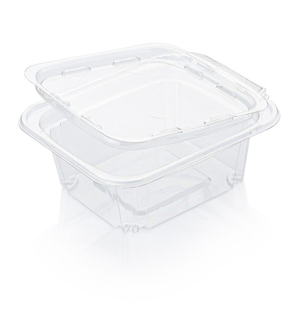 Recipiente de comida de plástico transparente aberto vazio isolado no branco com traçado de recorte